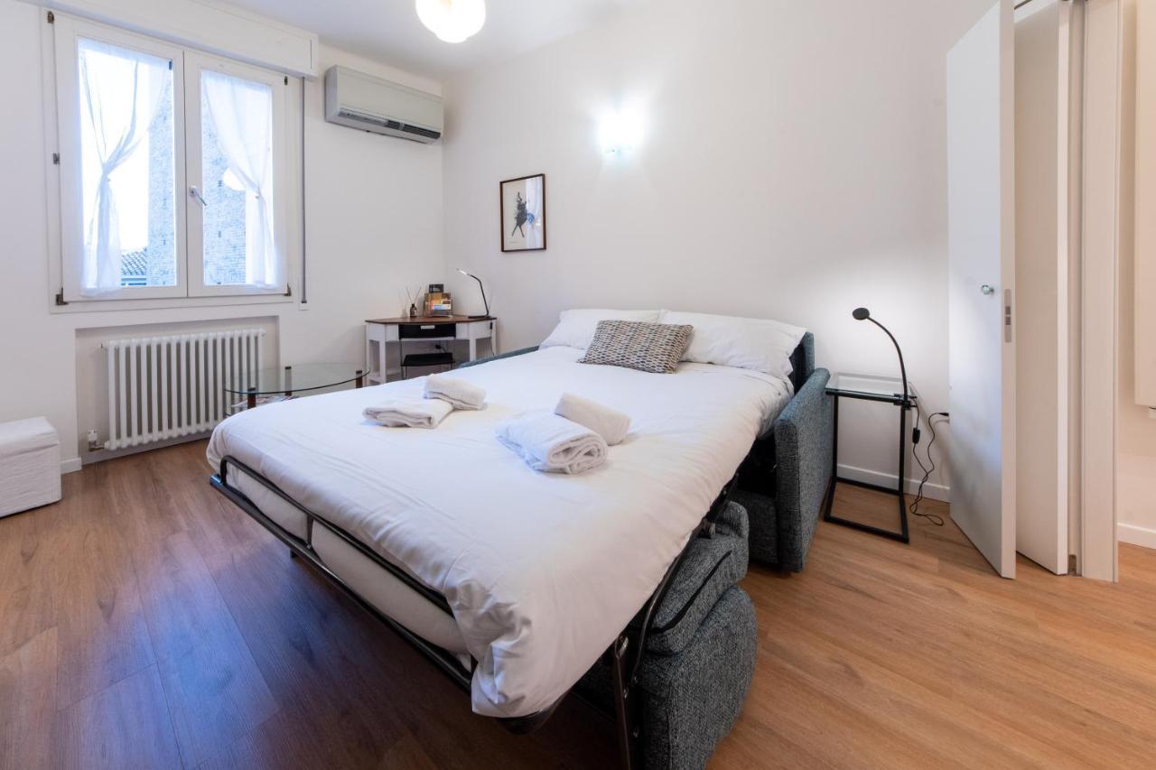 Housmart Corte Galluzzi 7/1 Bologna Exterior photo
